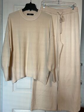 Cozy Cream Crewneck Sweater - Women | Size L